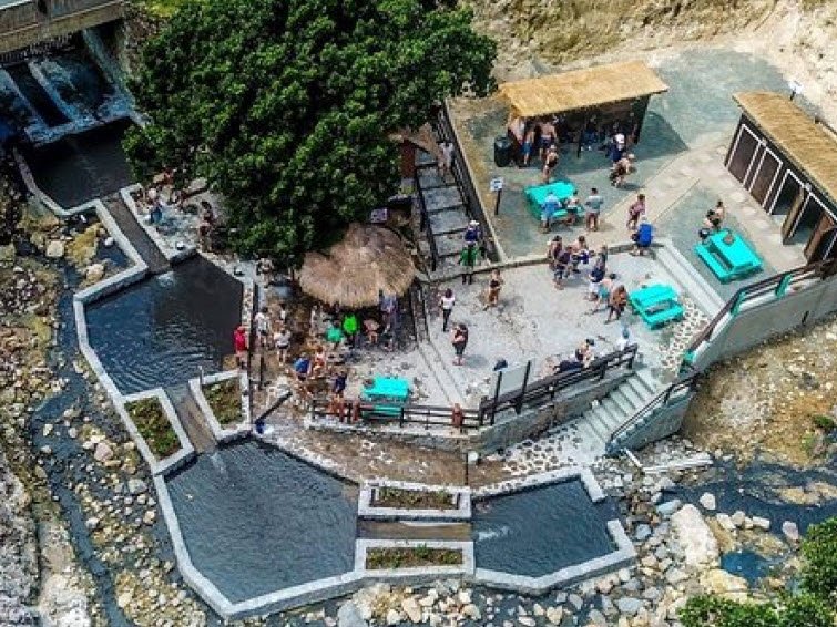Sulphur Springs Park (Drive-in Volcano), Soufrière, Saint Lucia